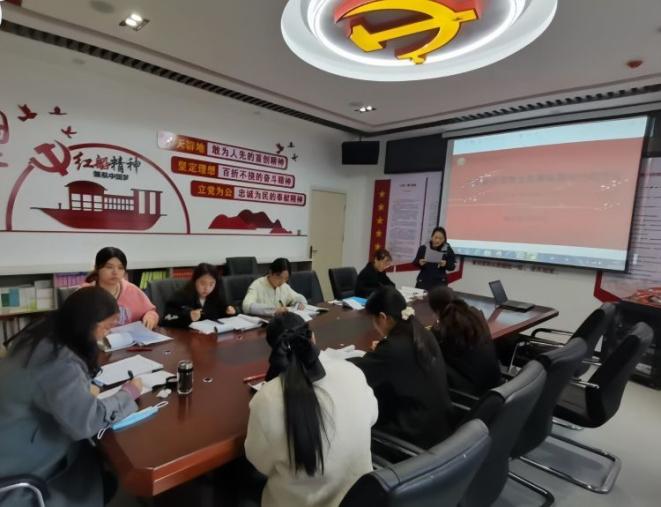简篇-“五红”党建强引领，教育发展添活力